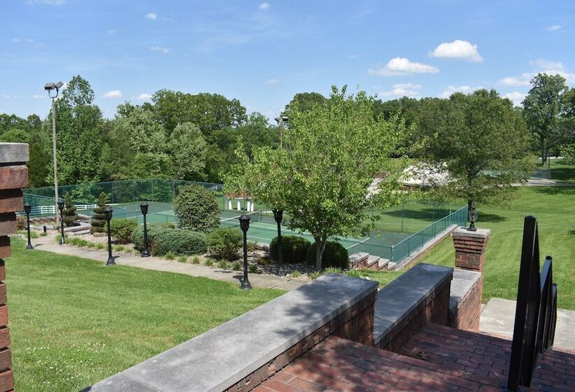 بنسيون The Legend Of French Lick