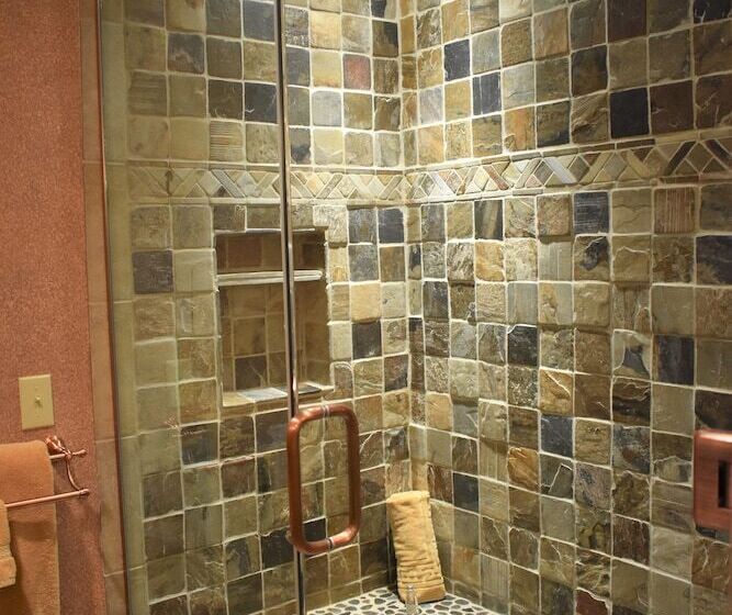 بنسيون The Legend Of French Lick