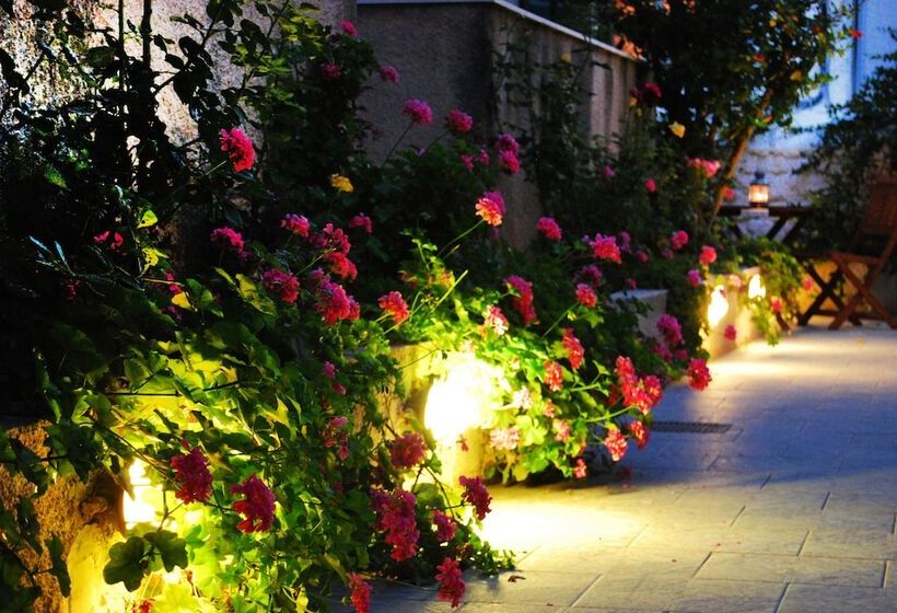 膳宿费 Twin House