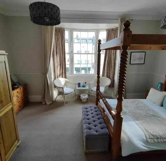 پانسیون Valentine Guest House