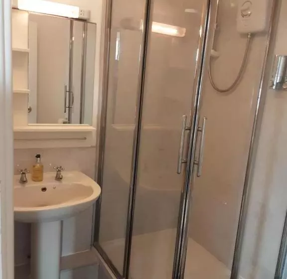 پانسیون Valentine Guest House