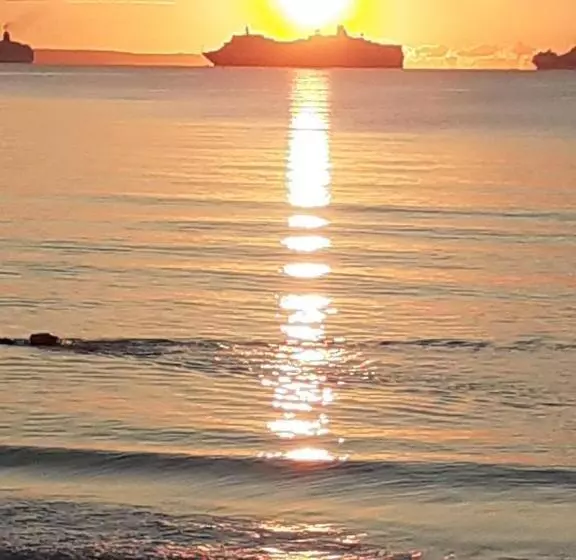 پانسیون Valentine Guest House