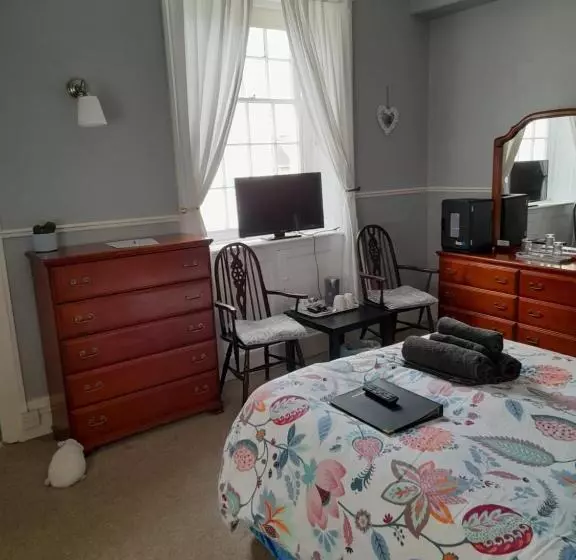 پانسیون Valentine Guest House