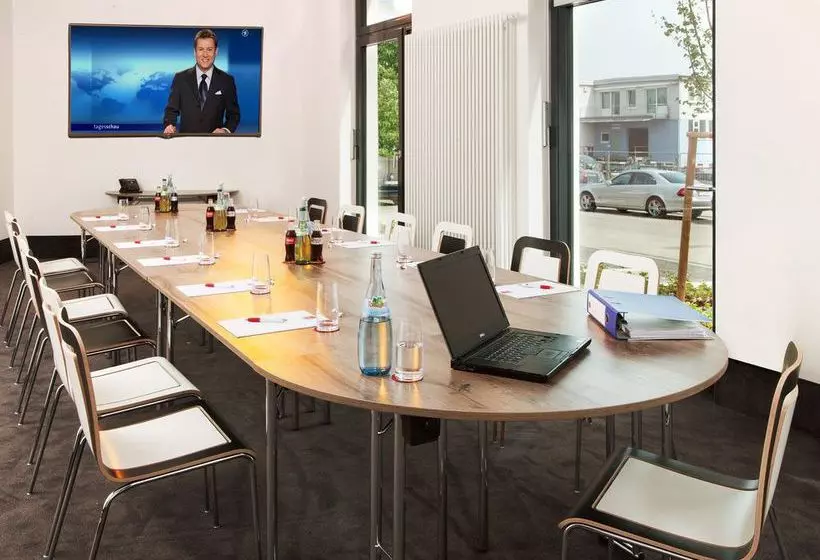 Messe & Airport Hotel Stuttgart