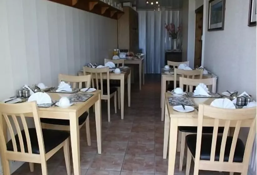 Wanderin Heights B&b