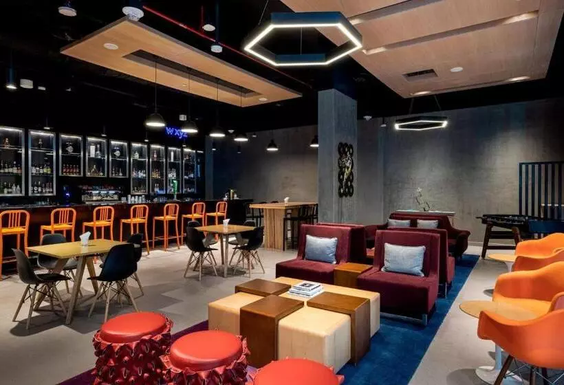 هتل Aloft Dubai Airport