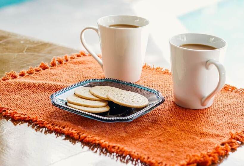 هتل Bird Of Paradise