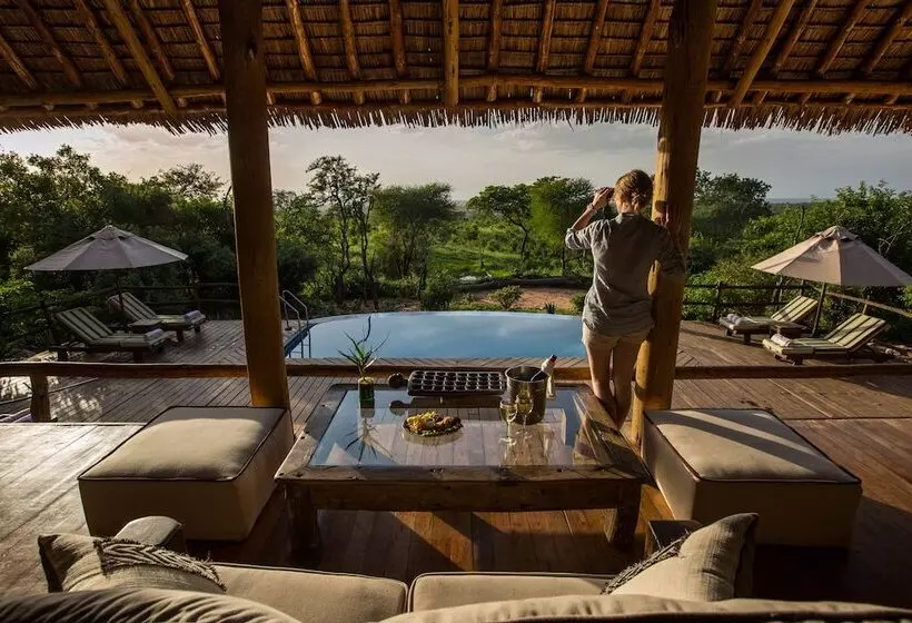 Hotelli Elewana Tarangire Treetops