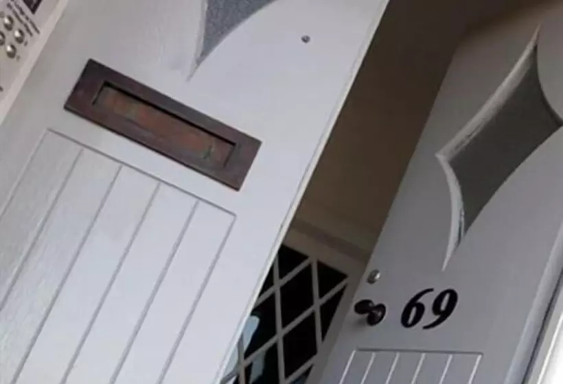 Aberdeen Serviced Apartments   The Lodge