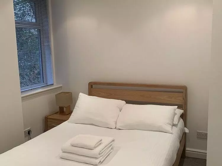 Aberdeen Serviced Apartments   The Lodge