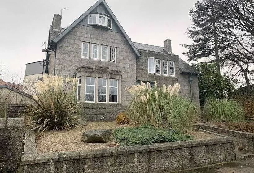 Aberdeen Serviced Apartments   The Lodge