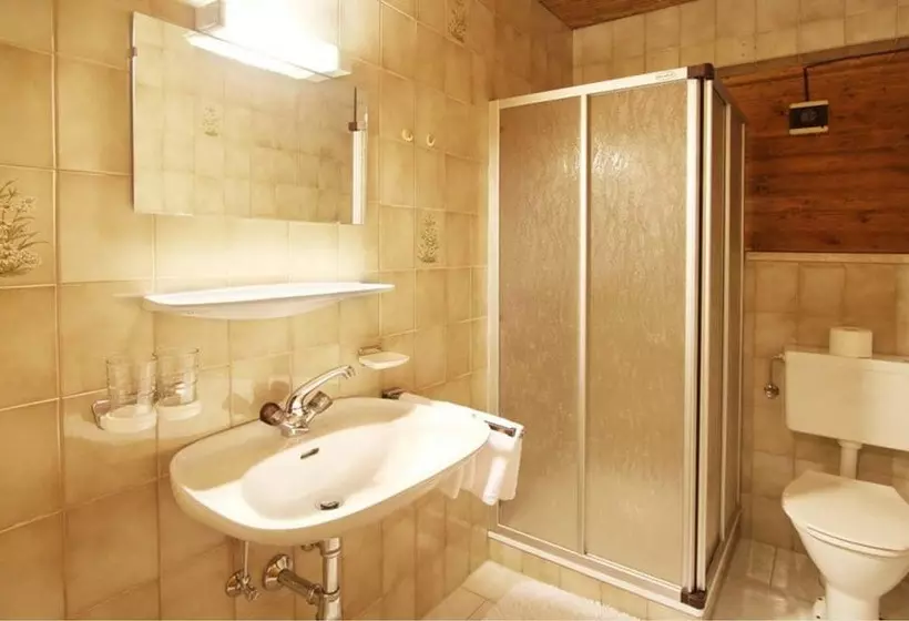 住宿加早餐  Garni Bärenwirt