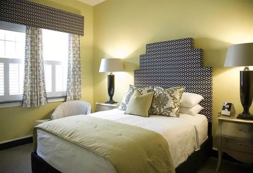 Bed & Breakfast The King S Daughters Inn