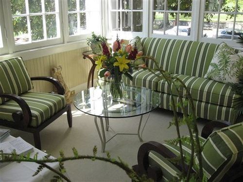 ベッドアンドブレックファースト The King S Daughters Inn