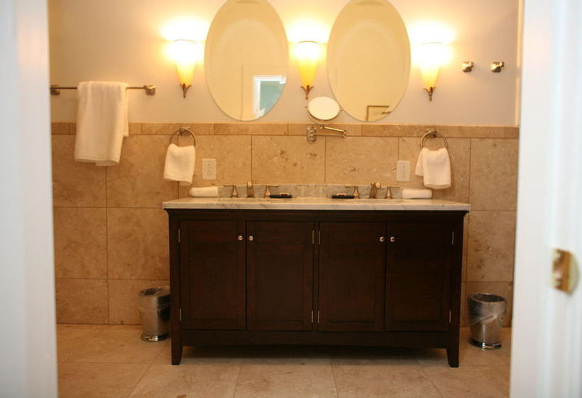 ベッドアンドブレックファースト The King S Daughters Inn