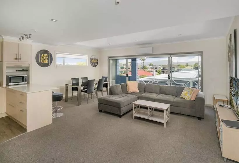 Crow S Nest Apartments