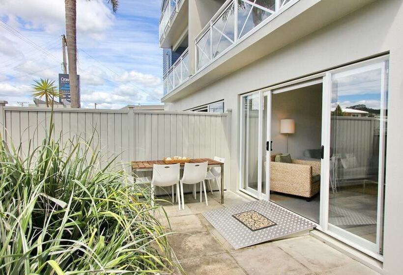 Crow S Nest Apartments