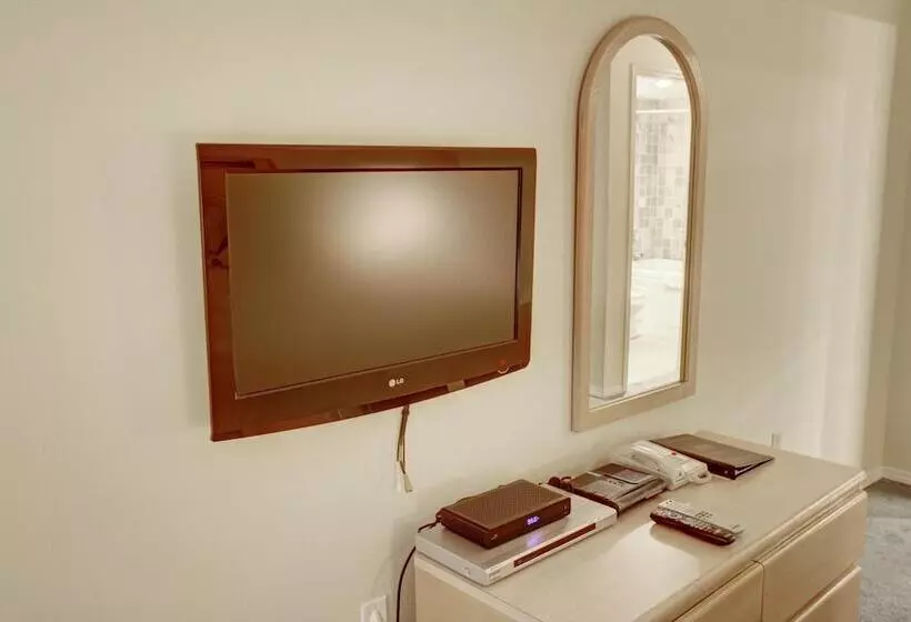 Glacier Lodge Boutique