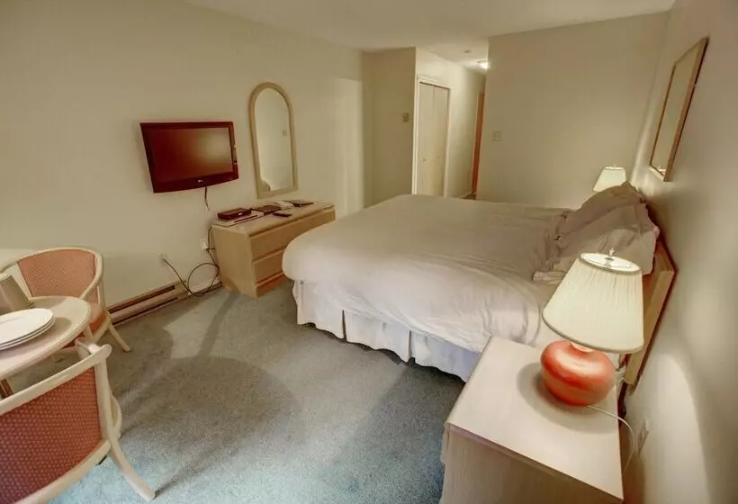 Glacier Lodge Boutique