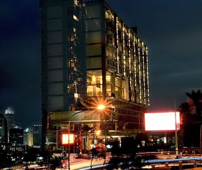 酒店 Aston Bellevue Radio Dalam