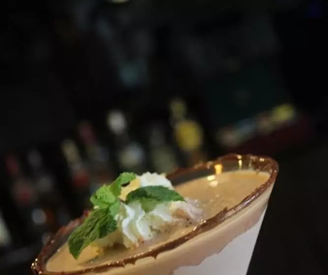 酒店 Aston Bellevue Radio Dalam