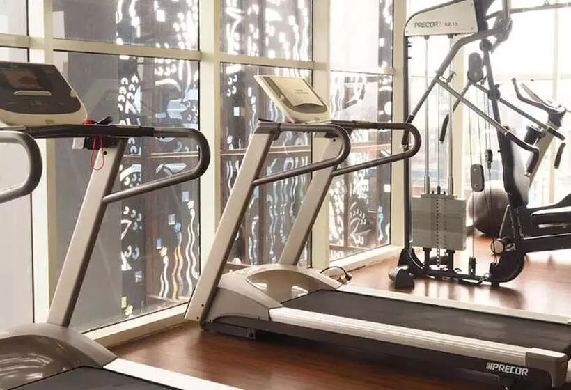 酒店 Aston Bellevue Radio Dalam