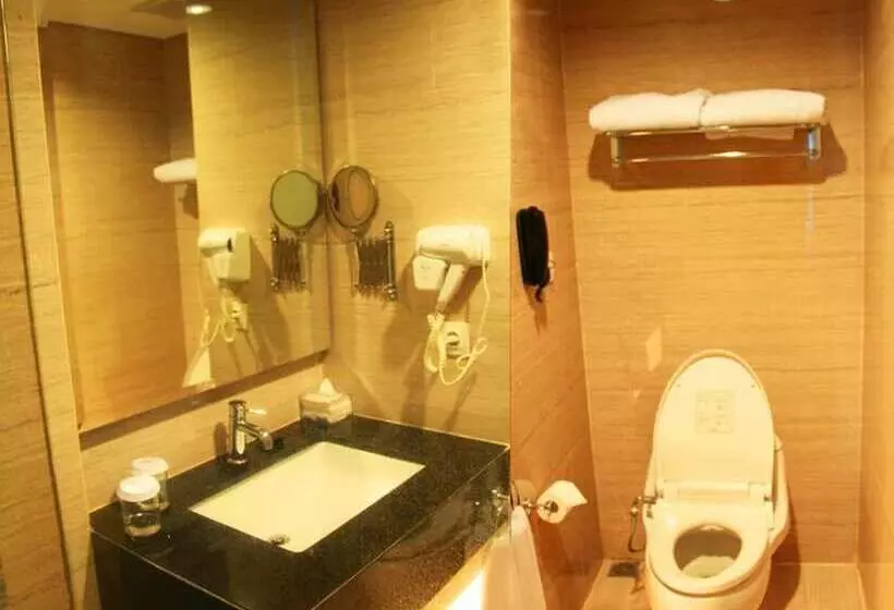 酒店 Aston Bellevue Radio Dalam