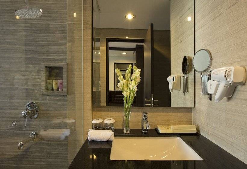 酒店 Aston Bellevue Radio Dalam