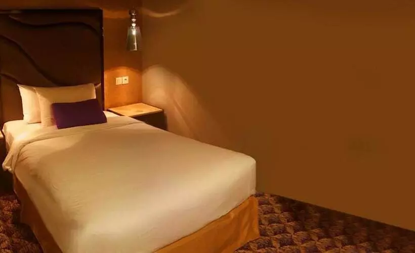 酒店 Aston Bellevue Radio Dalam