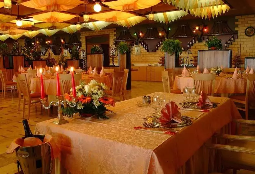 Отель Costellazioni