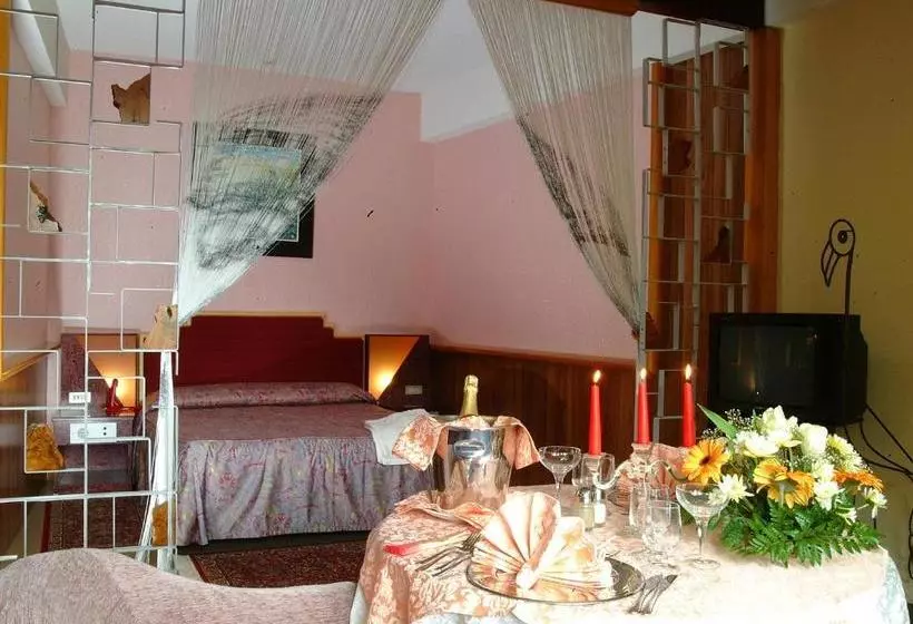 Отель Costellazioni