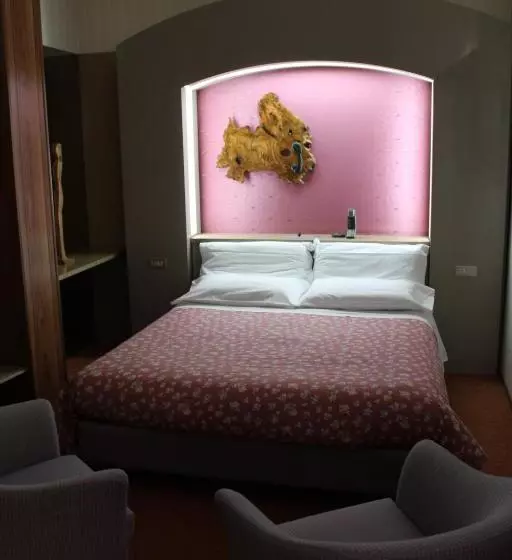 Отель Costellazioni