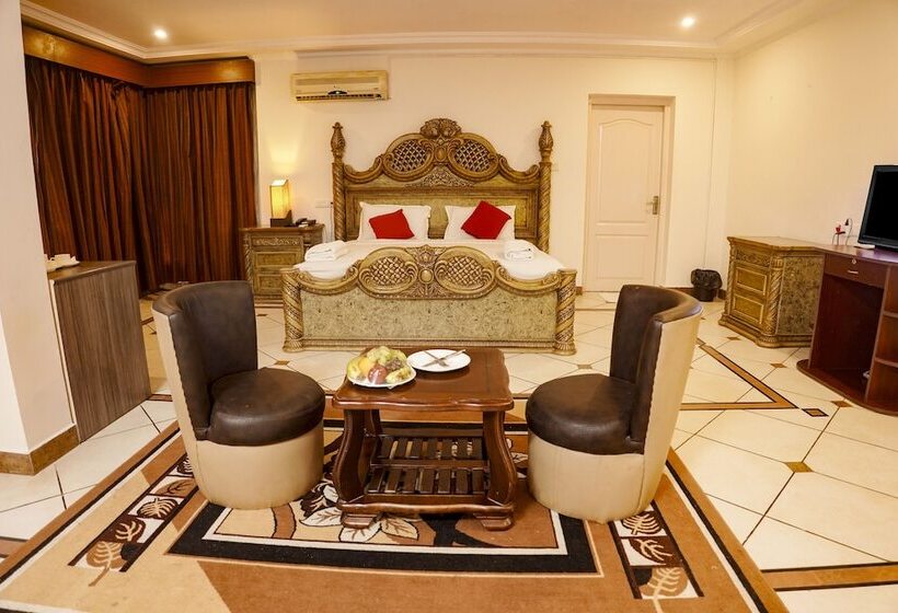 בית מלון כפרי Emarald Resort