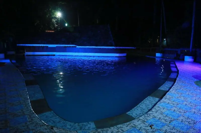 ホテル Emarald Resort