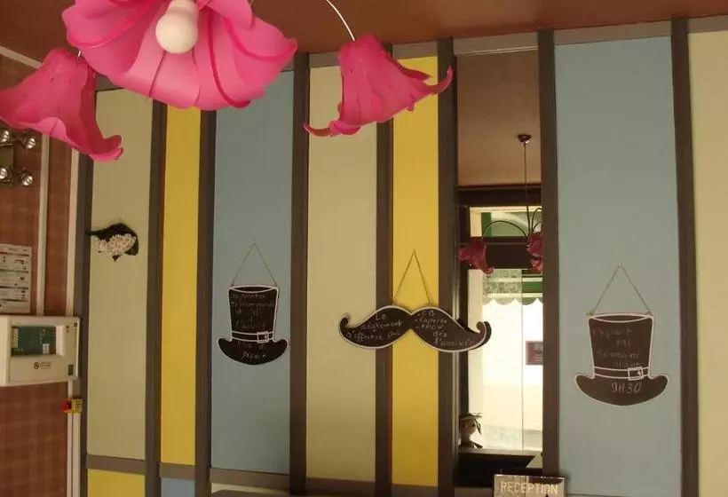 ホテル Hôtel Le Flaubert
