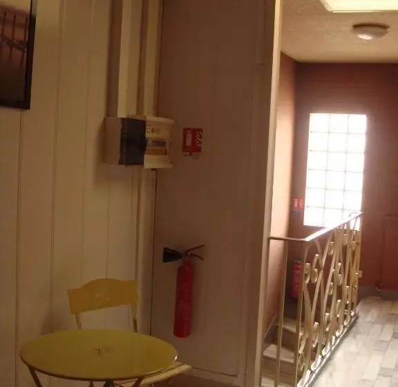 ホテル Hôtel Le Flaubert