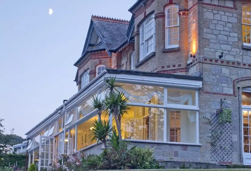 호텔 Luccombe Manor Country House