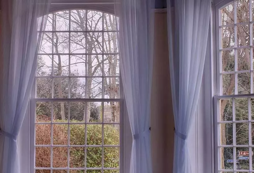 호텔 Luccombe Manor Country House