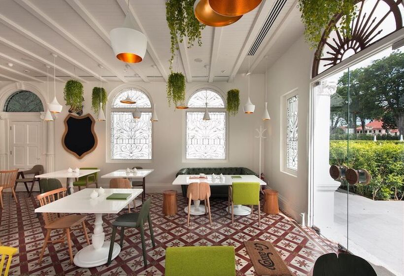 ホテル Macalister Mansion