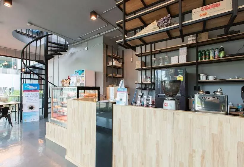 Maya Phuket Airport Hotel Naiyang Beach