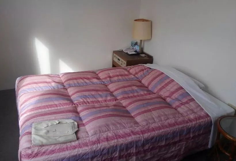 Отель Peace Land Ishigaki