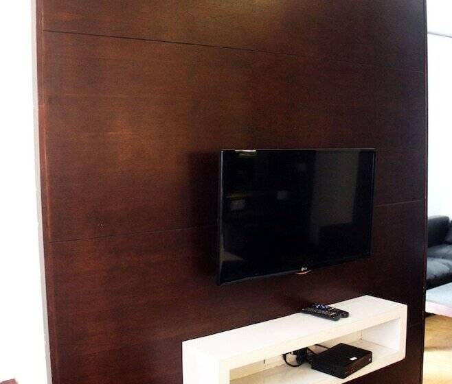 Отель Vista Rooms At Nandan Kanan