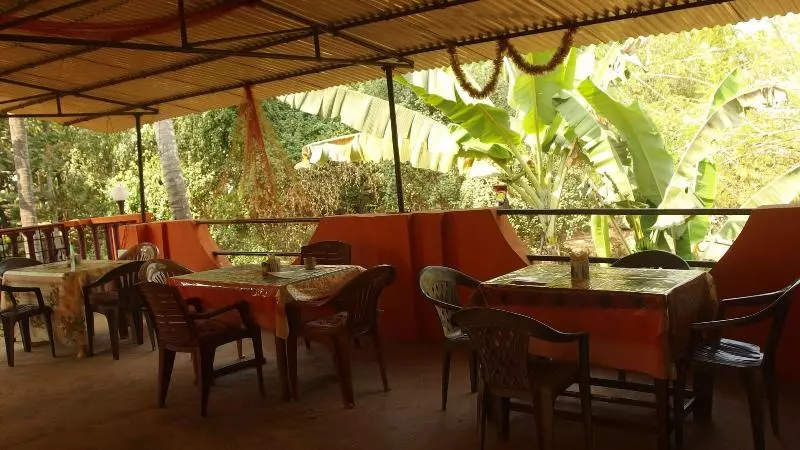 ホテル Yellow House