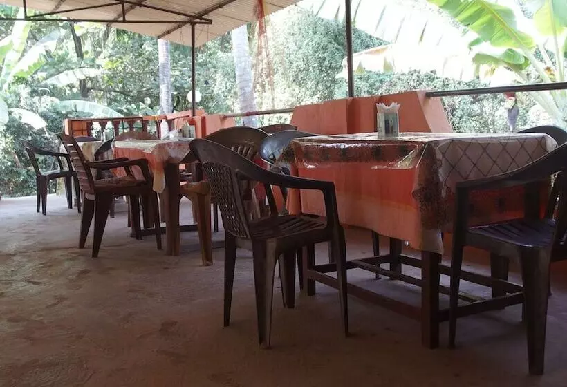 ホテル Yellow House