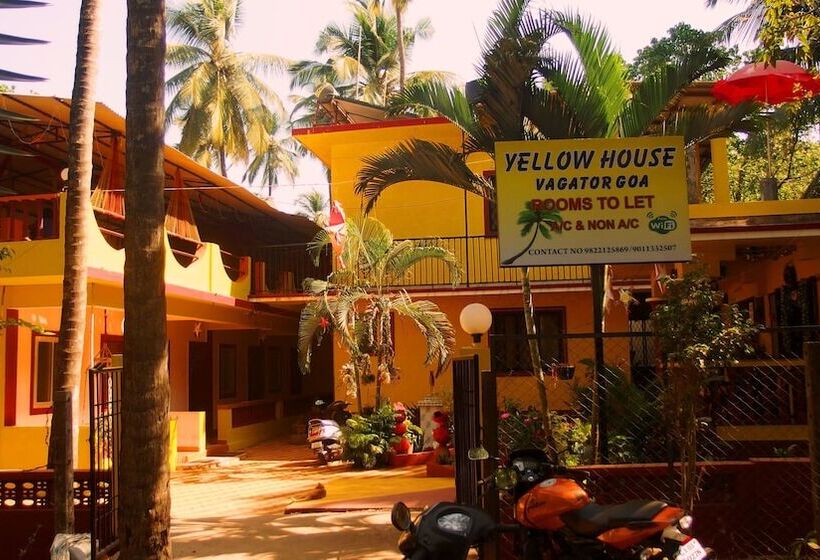 Отель Yellow House