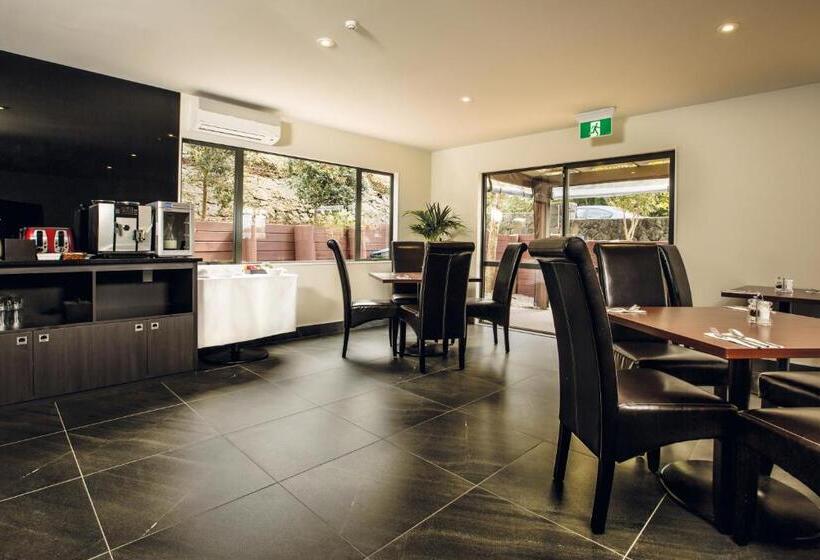 فندق على الطريق Greenlane Suites