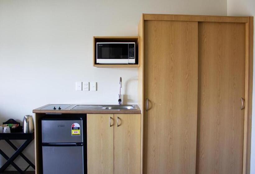 فندق على الطريق Greenlane Suites