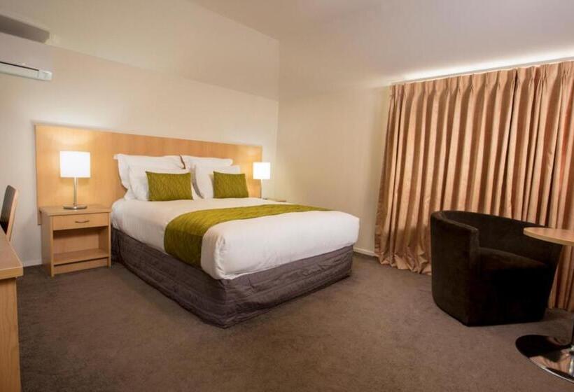 فندق على الطريق Greenlane Suites