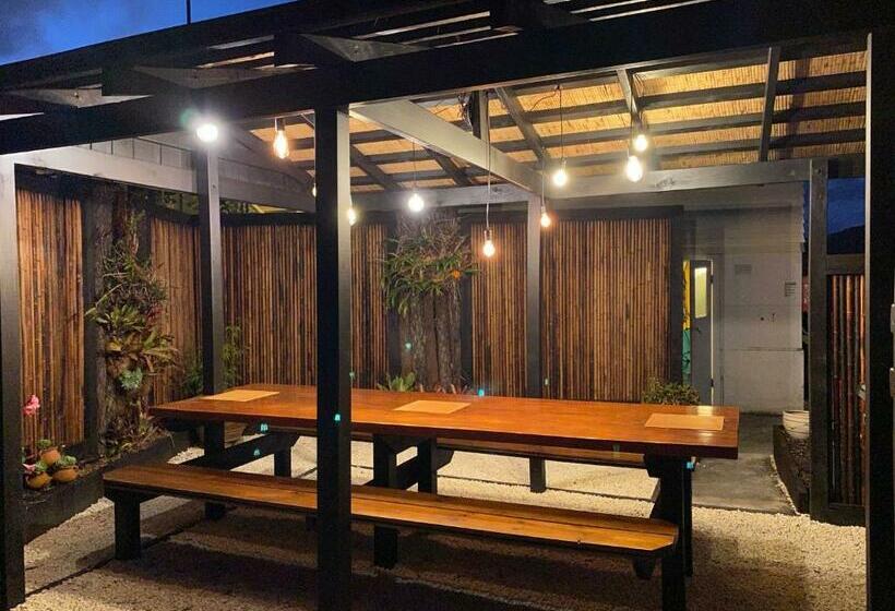 Opononi Lighthouse Motel