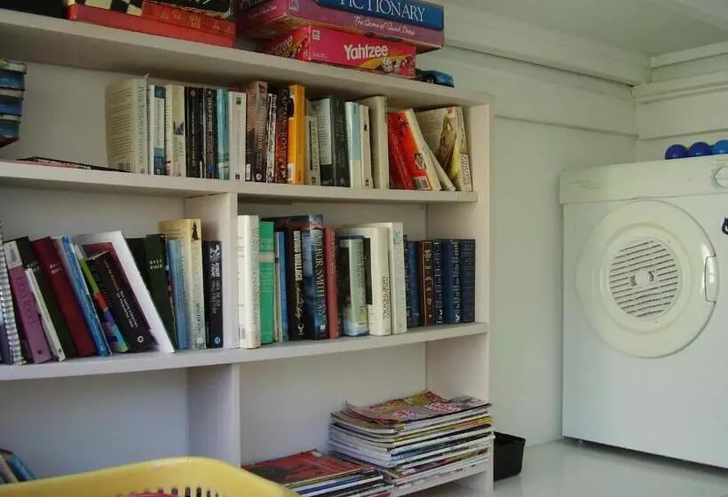 Opononi Lighthouse Motel